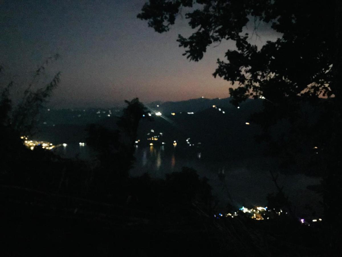 Hom'S Homestay & Farmstay Sarangkot 博卡拉 外观 照片