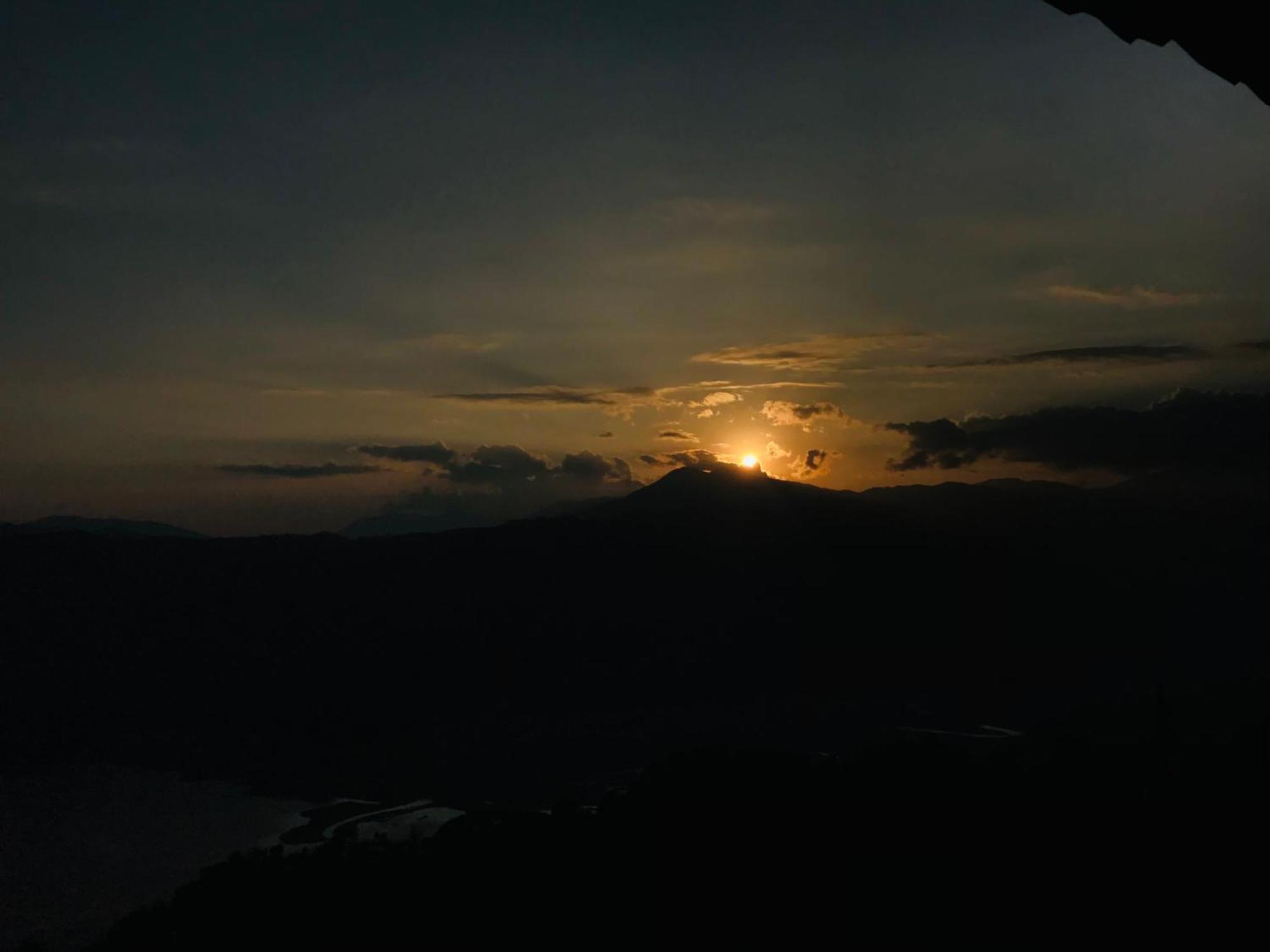 Hom'S Homestay & Farmstay Sarangkot 博卡拉 外观 照片